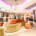 Leonardo Center Hotel