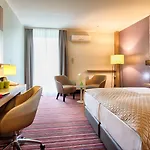 Hotel Leonardo Center