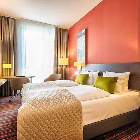Leonardo Center 4*
