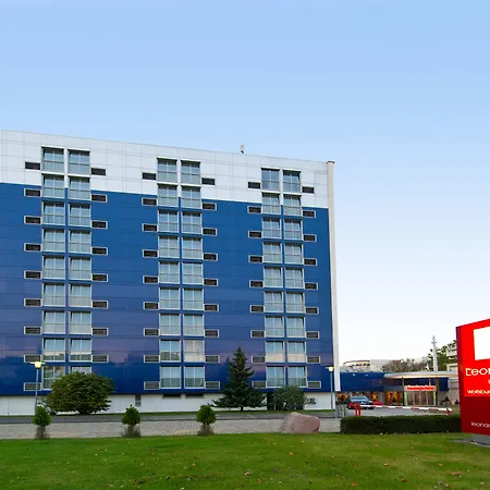 Leonardo Center Hotell 4*