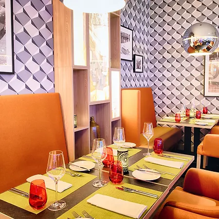 Leonardo Center Hotel 4*