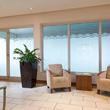 Leonardo Center 4* וולפסבורג