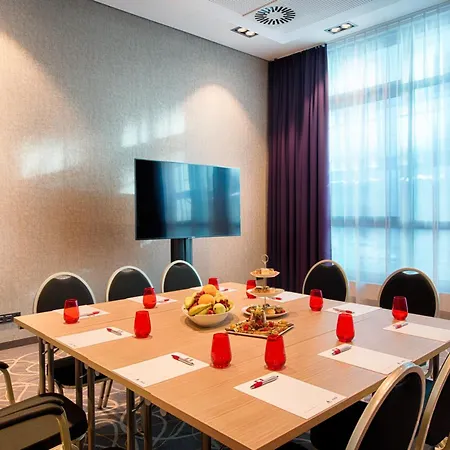 Leonardo Center Hotel 4*