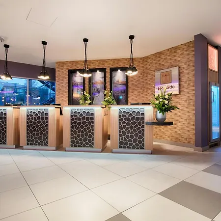 Leonardo Center Hotel