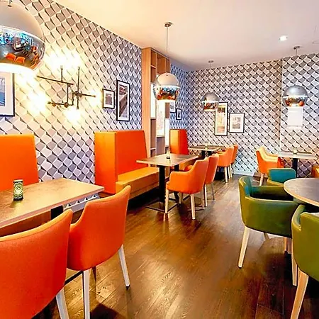 Leonardo Center Hotell 4*