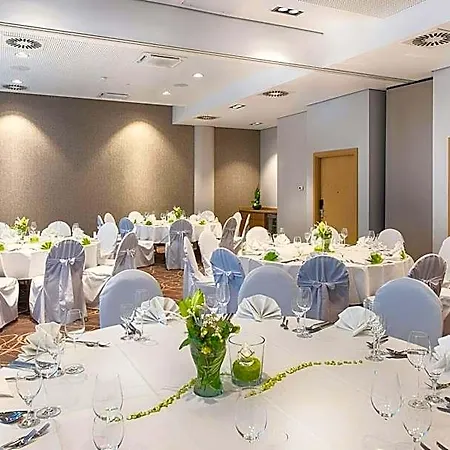 Leonardo Center 4* Wolfsburg