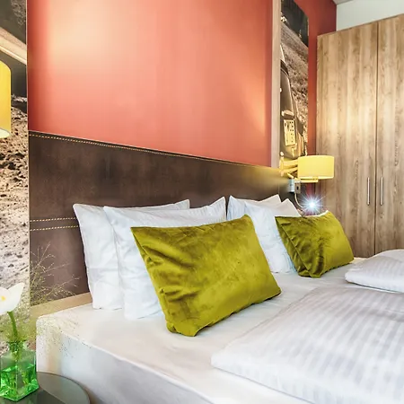 Hotell Leonardo Center 4*
