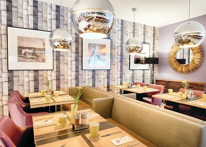 Leonardo Center Hotel