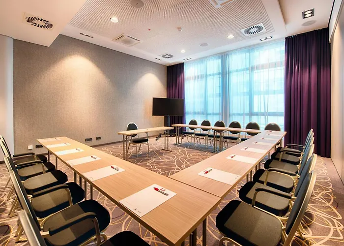 Hotel Leonardo Center